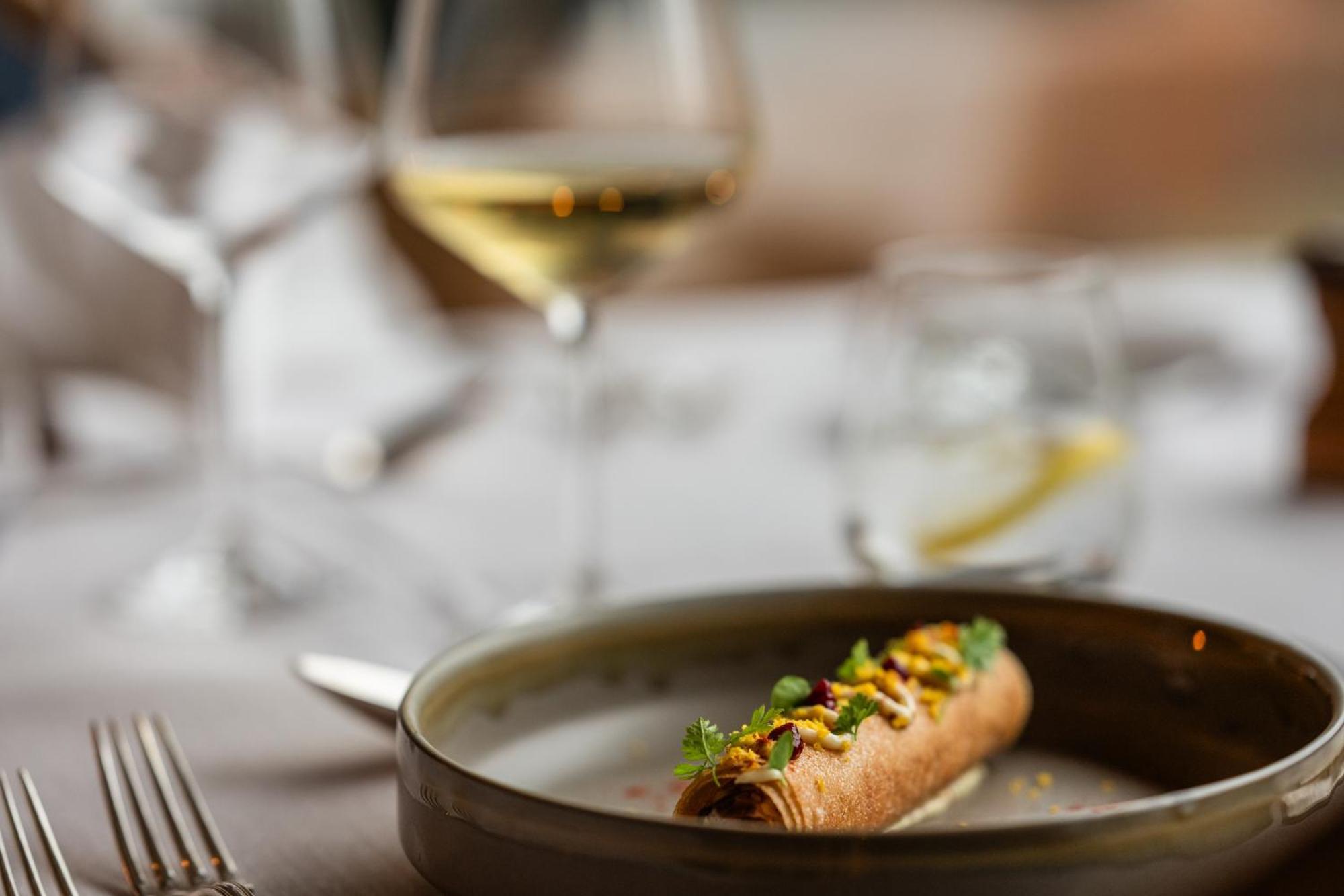 לה רושה - אן - ארדן Hostellerie La Claire Fontaine, Logis Hotels & Spa מראה חיצוני תמונה