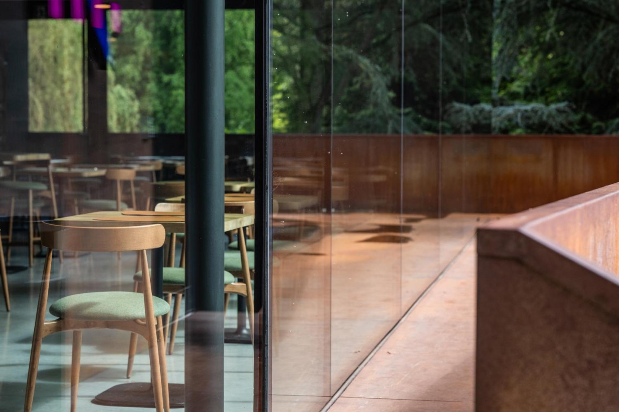 לה רושה - אן - ארדן Hostellerie La Claire Fontaine, Logis Hotels & Spa מראה חיצוני תמונה