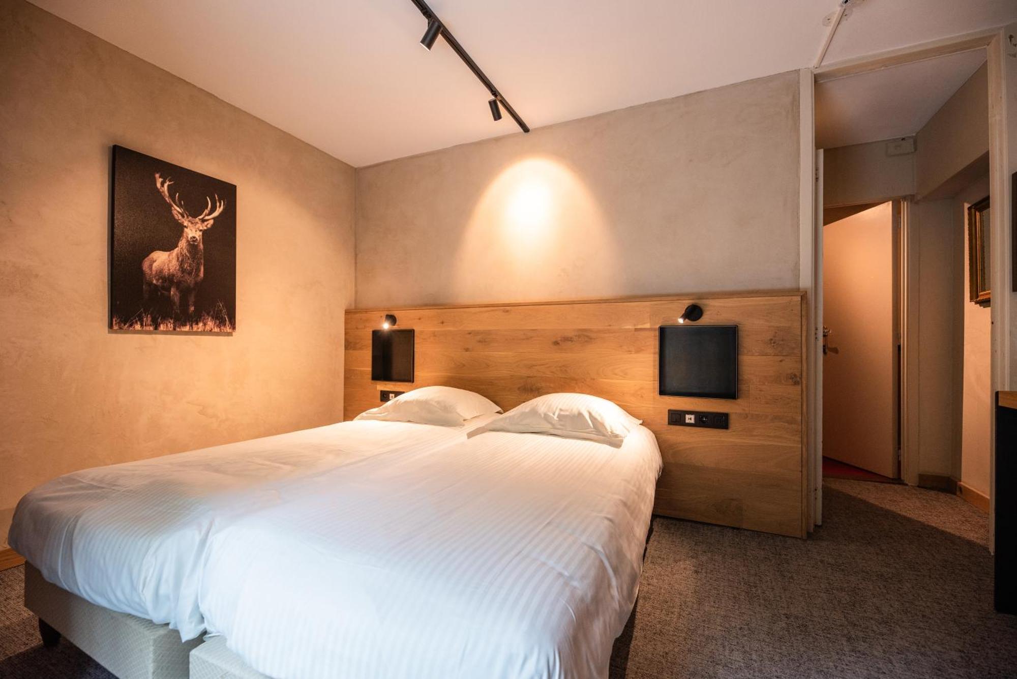 לה רושה - אן - ארדן Hostellerie La Claire Fontaine, Logis Hotels & Spa מראה חיצוני תמונה