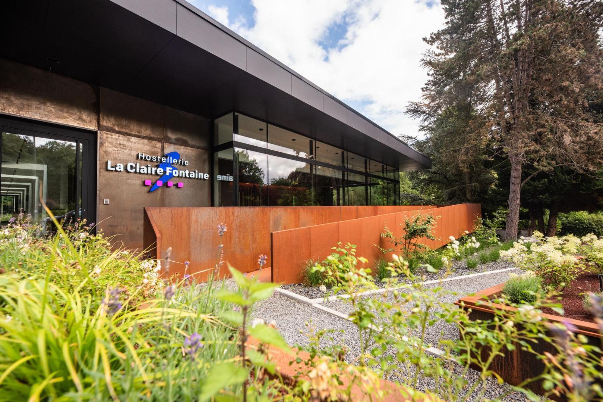 לה רושה - אן - ארדן Hostellerie La Claire Fontaine, Logis Hotels & Spa מראה חיצוני תמונה
