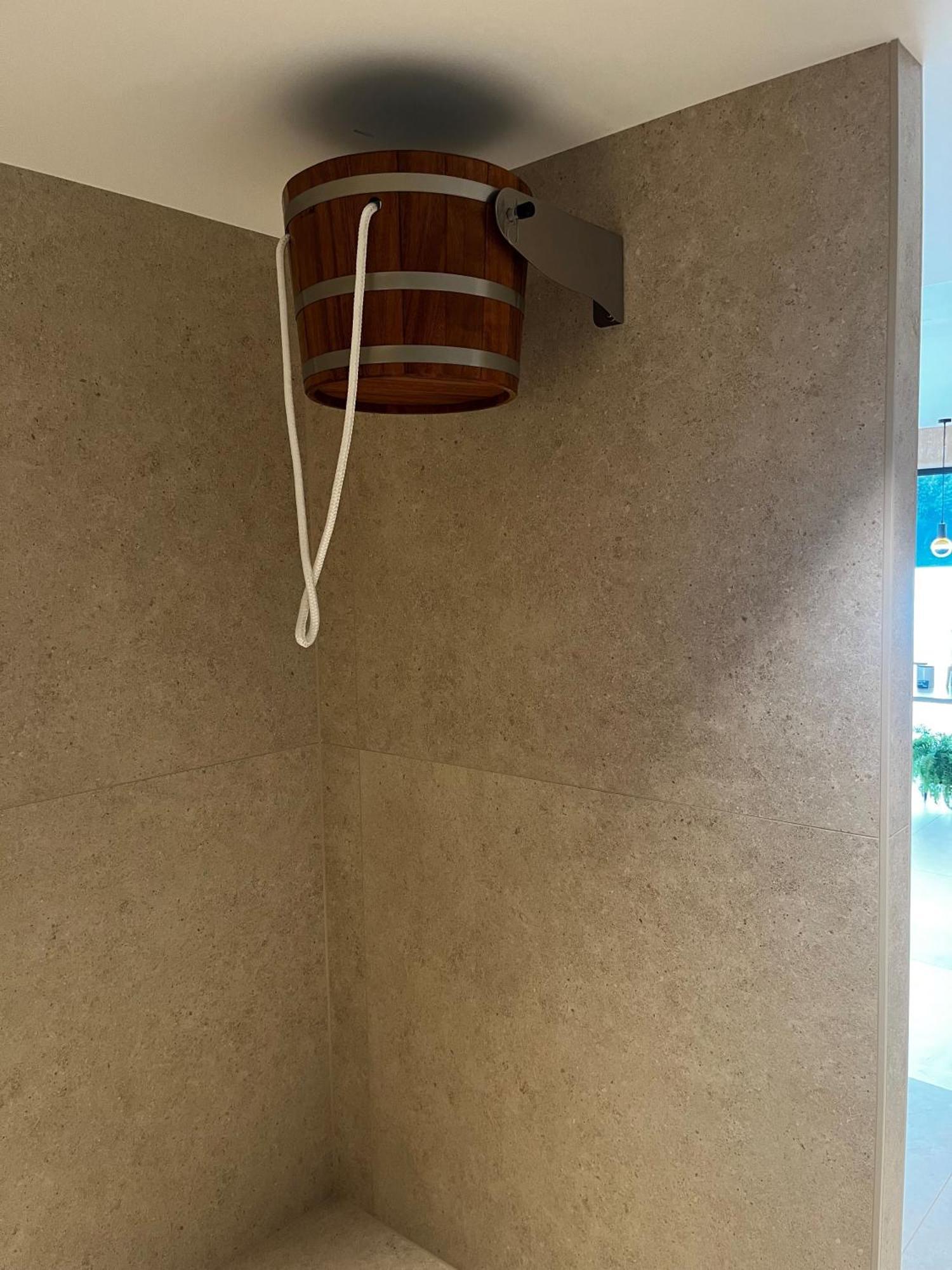 לה רושה - אן - ארדן Hostellerie La Claire Fontaine, Logis Hotels & Spa מראה חיצוני תמונה